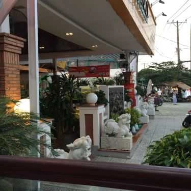 Không gian- Tiệm Bánh Tano Restaurant