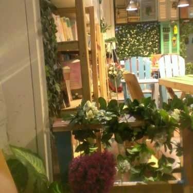 Tổng hợp- Tiny Garden - Cafe Sách