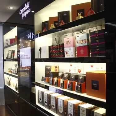 Tổng hợp- Tiệm Bánh Chocolate Graphics - AEON Mall Tân Phú