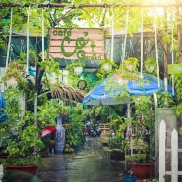 Không gian- Cỏ Garden Cafe