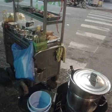 Không gian- Ăn vặt Cô Sim - Xôi Gà Bình Dân