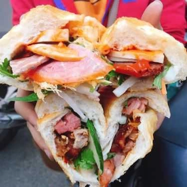 Món ăn- Tiệm Bánh Cô Thúy - Lò Bánh Mì