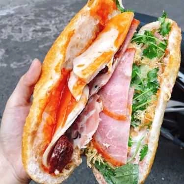 Món ăn- Tiệm Bánh Cô Thúy - Lò Bánh Mì