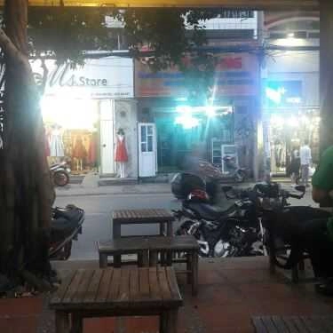 Không gian- Coffee Nguyên Chất