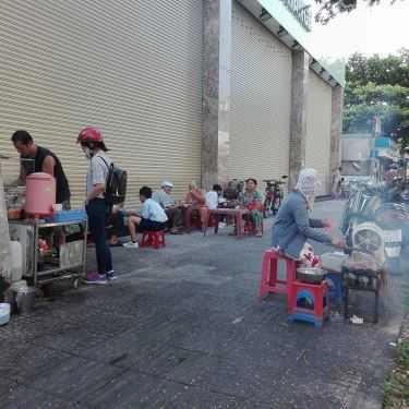 Không gian- Ăn vặt Cơm Tấm Vỉa Hè - Đinh Tiên Hoàng