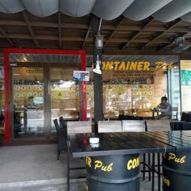Không gian- Cafe Container Pub