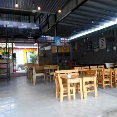 Không gian- Cafe Container Pub