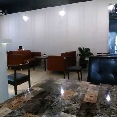 Không gian- Crypto Coffee