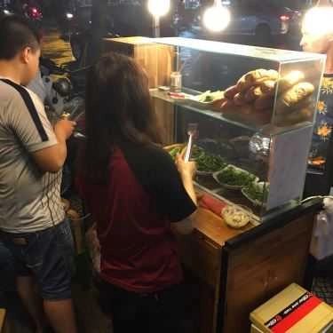 Tổng hợp- Ăn vặt Cười Lên Cái Coi - Bánh Mì Heo Rừng Nướng - Hoa Sứ