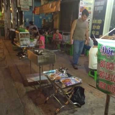 Không gian- Ăn vặt Bò Đun & Nem Nướng Bò Lá Lốp