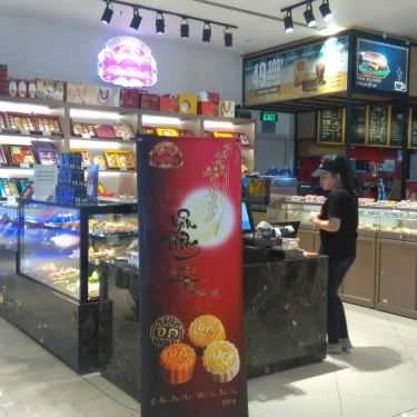 Không gian- Tiệm Bánh Đại Phát Bakery - Pearl Plaza
