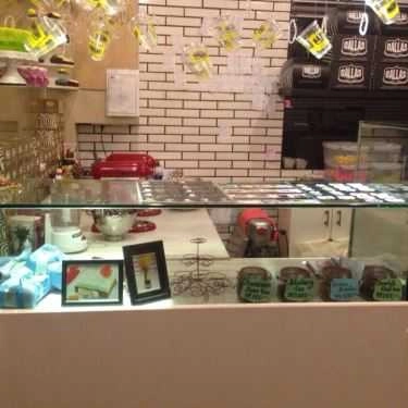 Tổng hợp- Tiệm Bánh Dallas Cakes & Coffee - Phan Xích Long