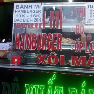 Không gian- Tiệm Bánh Đệ Nhất - Bánh Mì