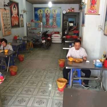 Không gian- Quán Ăn Cơm Chay Diệu Nhi
