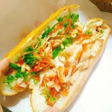 Món ăn- Tiệm Bánh Định - Bánh Mì Chả Giò