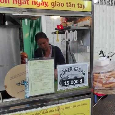 Không gian- Ăn vặt Doner Kebab