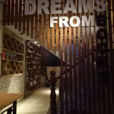 Tổng hợp- Dreamer Book Coffee