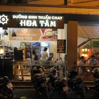 Không gian- Quán Ăn Dưỡng Sinh Thuần Chay Hoa Tâm - Thực Phẩm Chay
