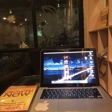 Tổng hợp- FYI Bookcafe - Không Gian Khơi Nguồn Sáng Tạo