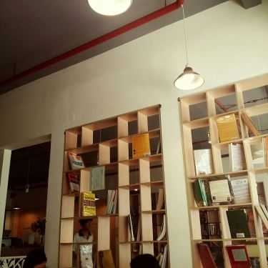 Tổng hợp- FYI Bookcafe - Không Gian Khơi Nguồn Sáng Tạo
