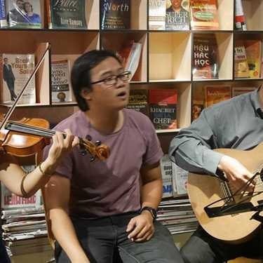 Tổng hợp- FYI Bookcafe - Không Gian Khơi Nguồn Sáng Tạo