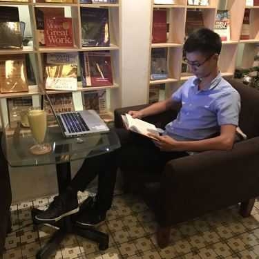 Tổng hợp- FYI Bookcafe - Không Gian Khơi Nguồn Sáng Tạo