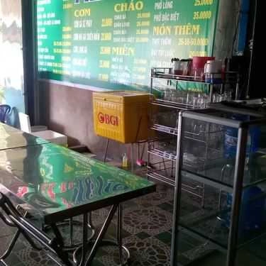 Không gian- Quán Cơm Gà Ta Bến Tre - Cơm, Miến & Cháo