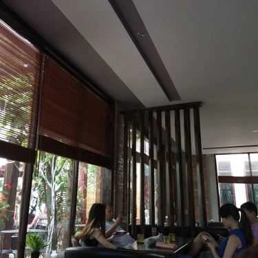 Không gian- Gạch Coffee - Đường Số 7