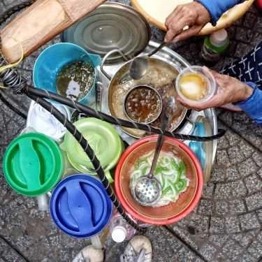 Món ăn- Ăn vặt Gánh Tàu Hũ Nóng - Nguyễn Công Trứ