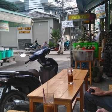 Không gian- Take Away Coffee - Cư Xá 30 Tháng 4