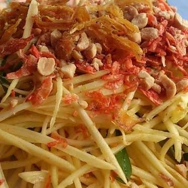 Món ăn- Ăn vặt Gỏi Xoài Sân Bay