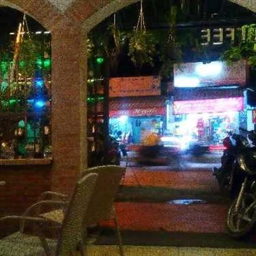 Không gian- Gold Cafe - Nguyễn Văn Quá
