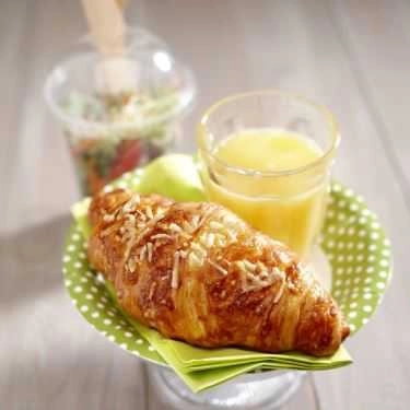 Món ăn- Tiệm Bánh Gourmand Việt - Bánh Croissant Đông Lạnh