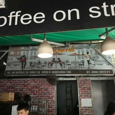Tổng hợp- Hanoi Coffee On The Street