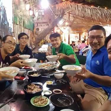 Tổng hợp- Quán Nhậu Hoa Sơn Tửu Lầu - Nguyễn Thị Nhỏ