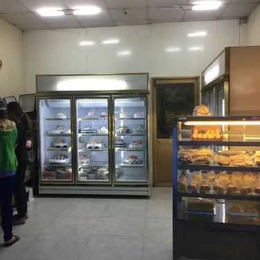 Không gian- Tiệm Bánh Bánh Kem Cao Cấp Hoàng Lan