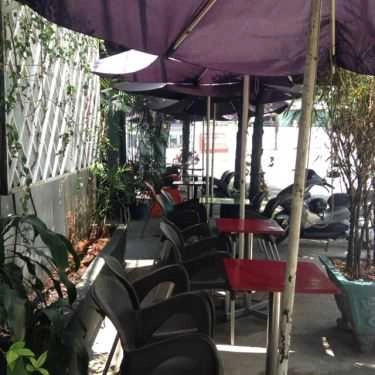 Không gian- Hoàng Yến Cafe - Khổng Tử