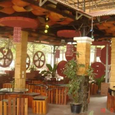 Không gian- Hội Quán Cafe - Làng Đại Học