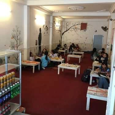 Không gian- Hội Quán Sinh Viên - Cafe, Trà Đào & Ăn Vặt