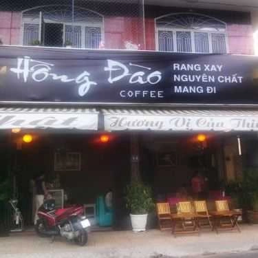 Không gian- Hồng Đào Coffee