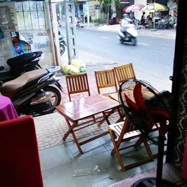 Không gian- Hồng Đào Coffee