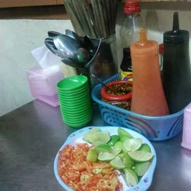 Không gian- Ăn vặt Hủ tiếu Mì Hẻm 303