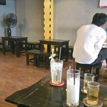 Không gian- HUB Coffee Shop