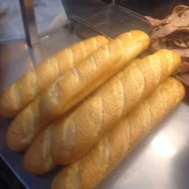 Món ăn- Ăn vặt Hương Phát - Bánh Mì Nóng Kẹp Chả Bò