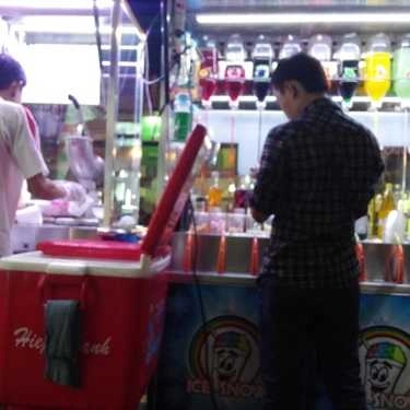 Không gian- Ăn vặt Ice Snow - Đá Tuyết Siro Tự Sướng - Quang Trung