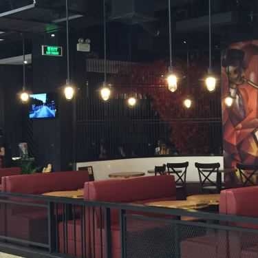 Không gian- J & B Coffee House - Vincom Mega Mall Thảo Điền