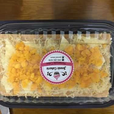 Món ăn- Jennie Cakerie - Bông Lan Trứng Muối Sốt Kim Sa - Shop Online