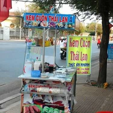 Không gian- Ăn vặt Kem Cuộn Thái Lan - 169B Lê Trọng Tấn