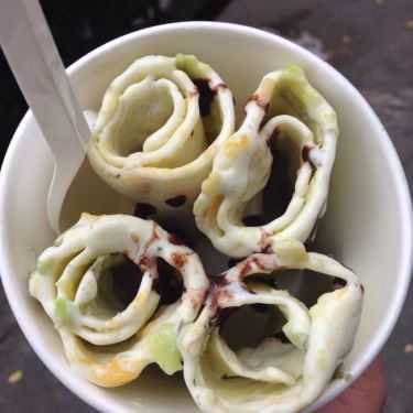 Món ăn- Cafe Kem Cuộn Thái - Trần Quốc Toản
