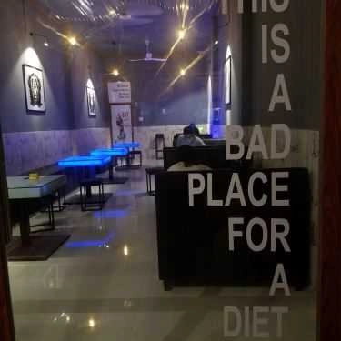 Không gian- Cafe Lạ Espresso Station